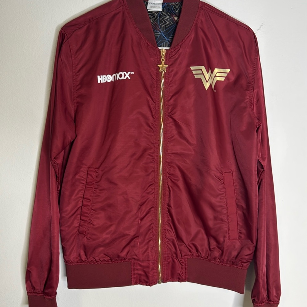 Rare Wonder Woman Burgundy Gold Varsity Jacket Bomber DC Comics Women's SMALL
